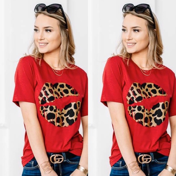 Lovin' Leopard Lips Graphic Tee - Picture 2 of 3